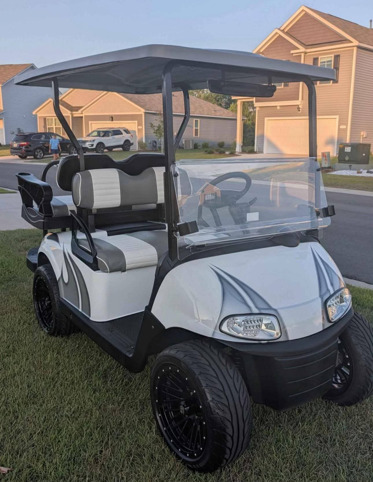 2021 Ezgo RXV Elite Lithium 4 SEATER ELECTRIC - Image 2