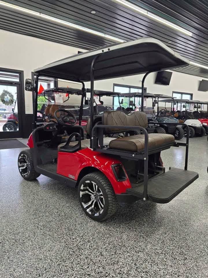 2020 Ezgo RXV4 SEATER ELECTRIC 4 SEATER - Image 5