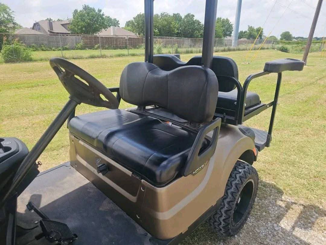 2019 Yamaha EFI Drive2 QuieTech 4 SEATER GAS - Image 5