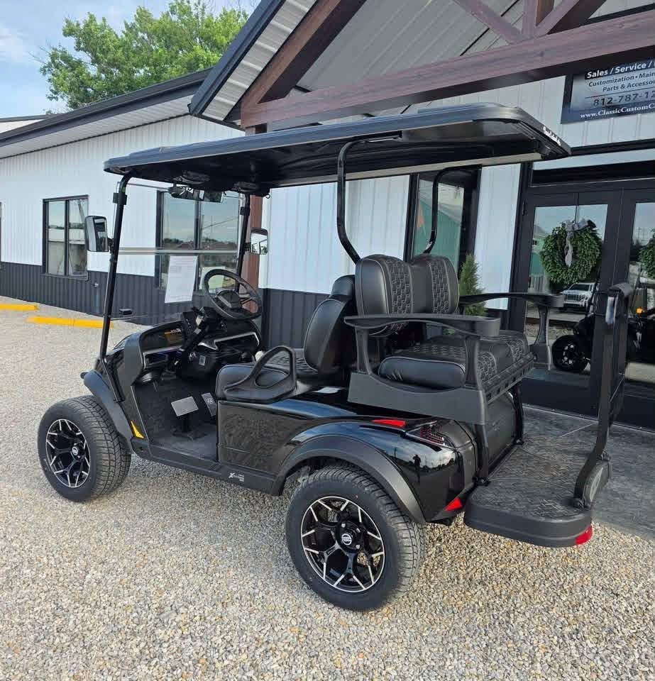 2025 Mad Jax 4 SEATER ELECTRIC (LITHIUM BATTERY) - Image 3