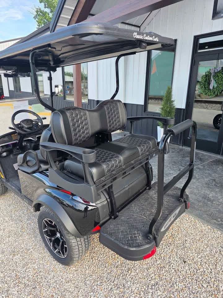 2025 Mad Jax 4 SEATER ELECTRIC (LITHIUM BATTERY) - Image 7