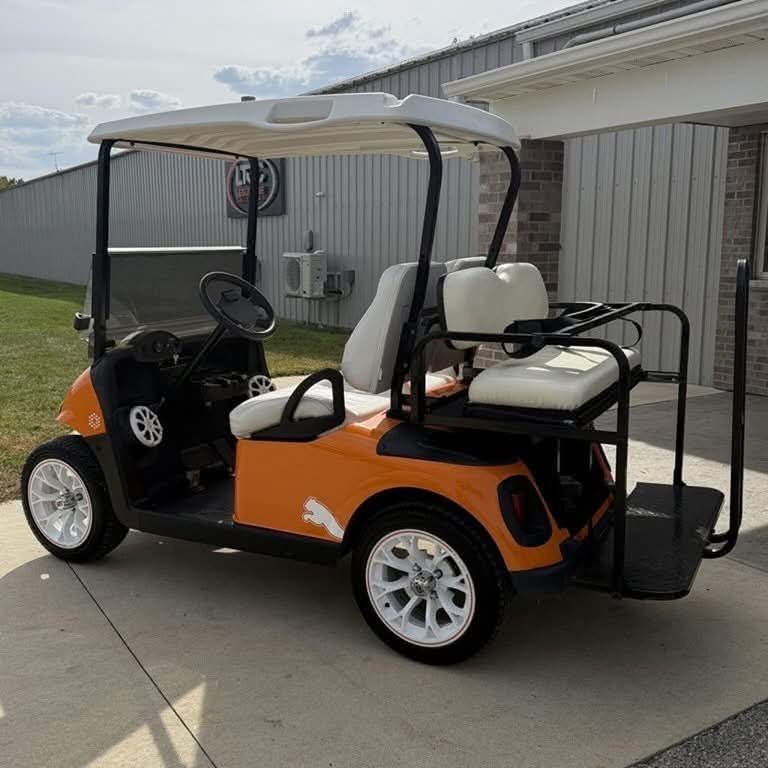 EZGO RXV 4 SEATER ELECTRIC - Image 4