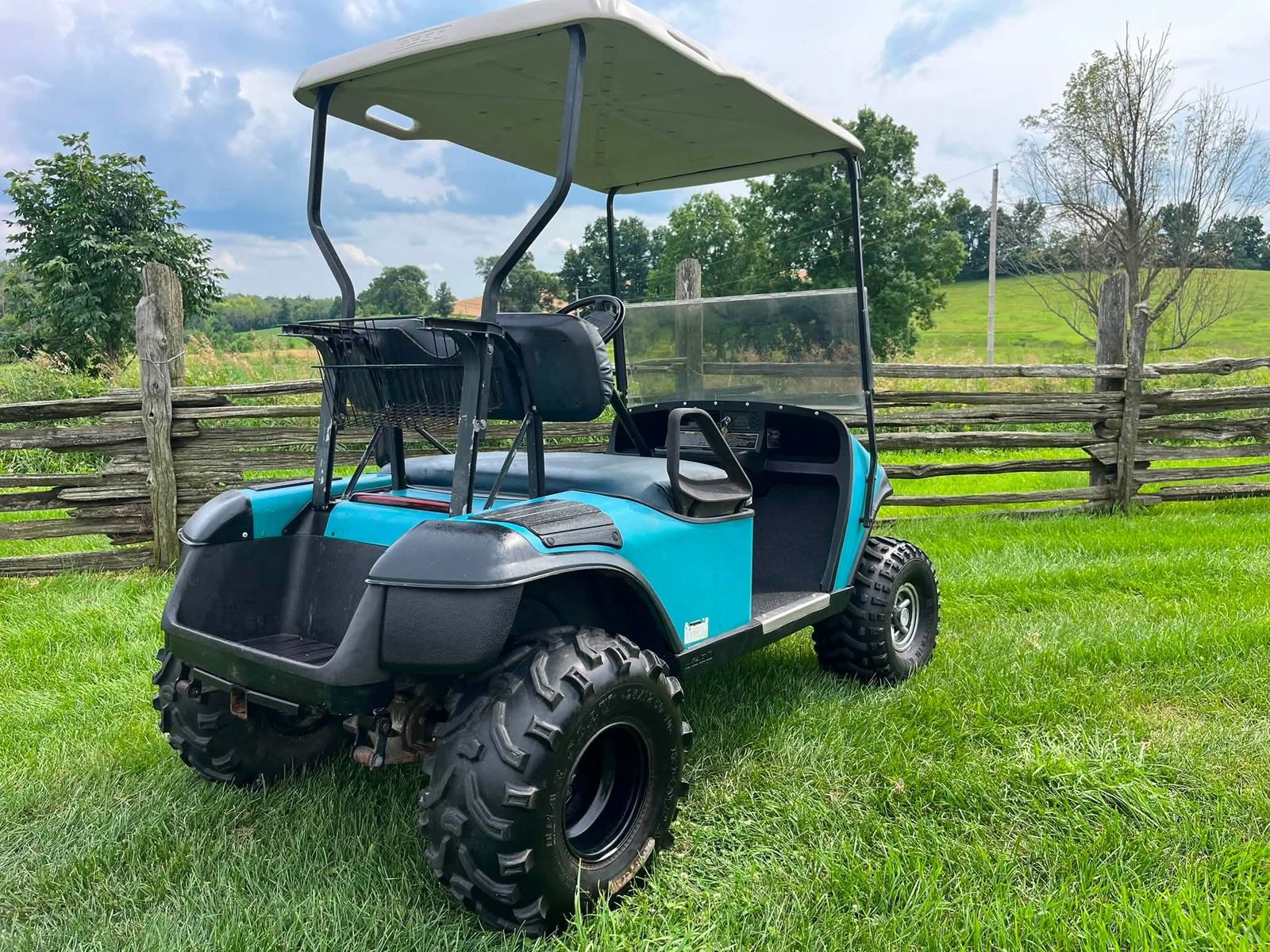 1995 EZGO TXT 2 SEATER GAS - Image 4
