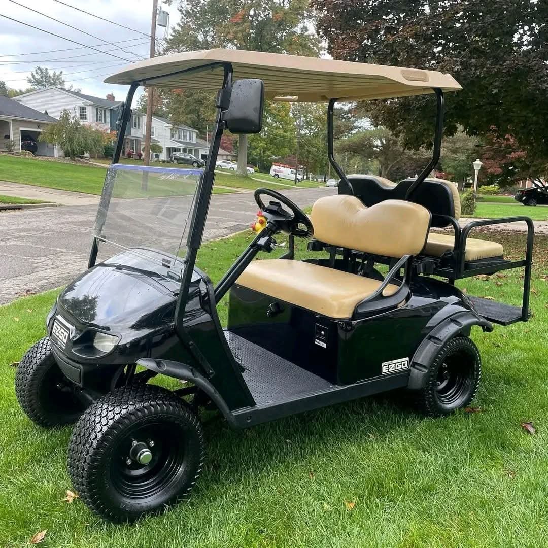 2016 EZGO TXT VALOR 4 SEATER GAS